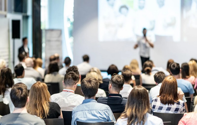 Kongresi u Sloveniji u kongresni dvorani